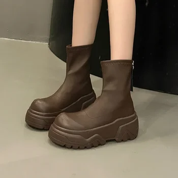 2023 Sıcak Satış Bayan Ayakkabı Platformu bayan Botları Klasik yarım çizmeler Kadınlar Katı Geri Zip Yuvarlak Ayak Sünger Tabanlı Ayakkabı Kadın