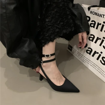 Fransız Sivri Yüksek topuklu ayakkabılar Kadın Duygu Eşleşen Etek Toka Yaz Yeni Stil İnce Topuk kadın Sandalet 2023