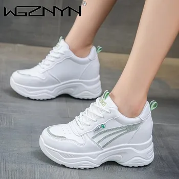Kadınlar için beyaz Sneakers Platformu Tenis Kadın İç Yükseklik Koşu spor ayakkabı Kadın Rahat Lüks Tasarımcı vulkanize ayakkabı