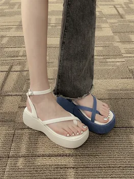 Med Bej Topuklu Sandalet Kadınlar için Rahat Ayakkabılar Takunya Kama 2023 Yaz Flip Flop Platformu Muffin ayakkabı Orta Siyah Yeni Kalın